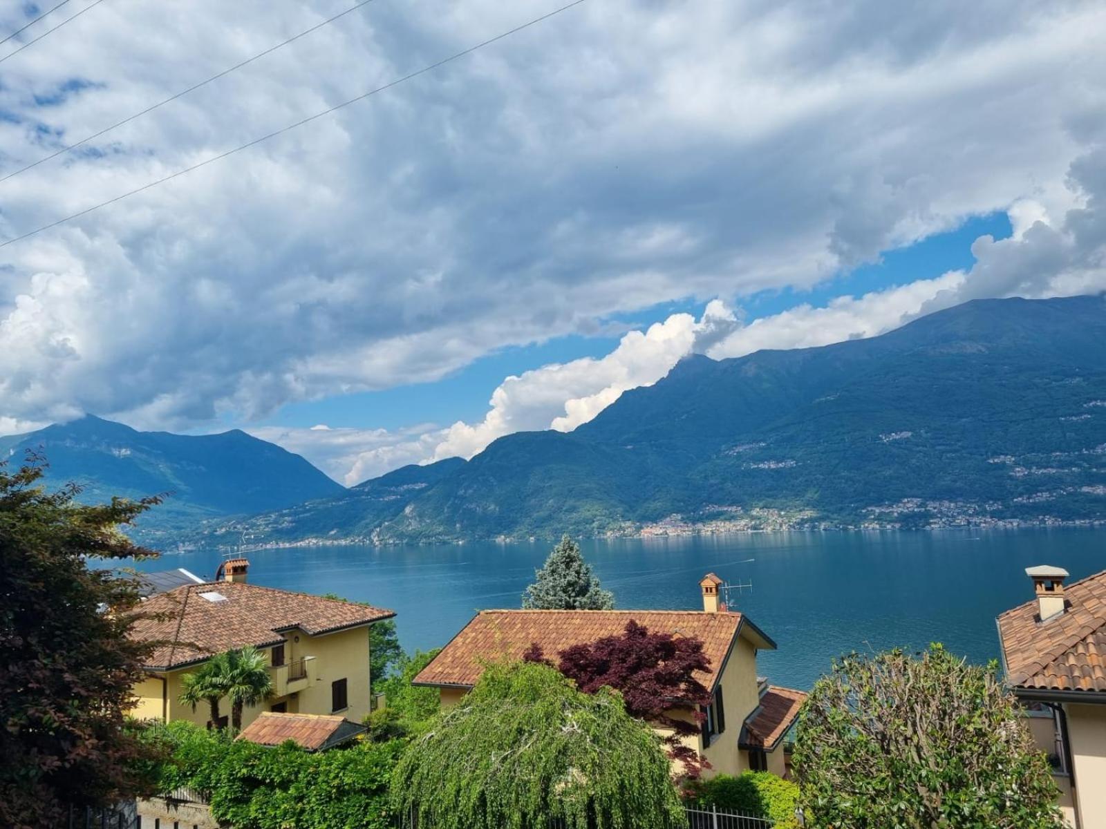 Apartment With Garden And Terrace Beautiful Lake View بيلانو المظهر الخارجي الصورة